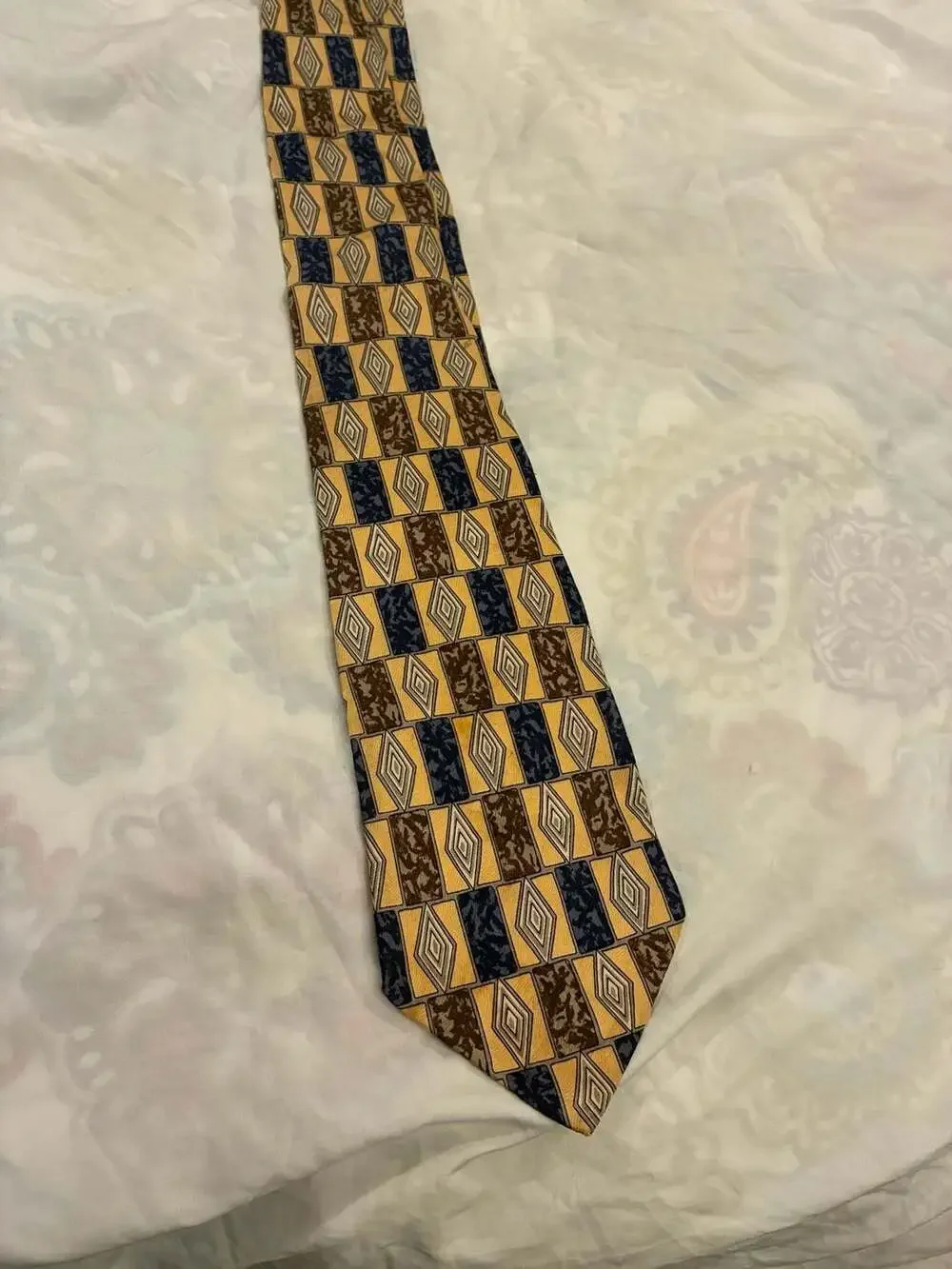 Domani Uomo Vintage 100% Silk Geometric Diamond Pattern Necktie Yellow Blue Brow